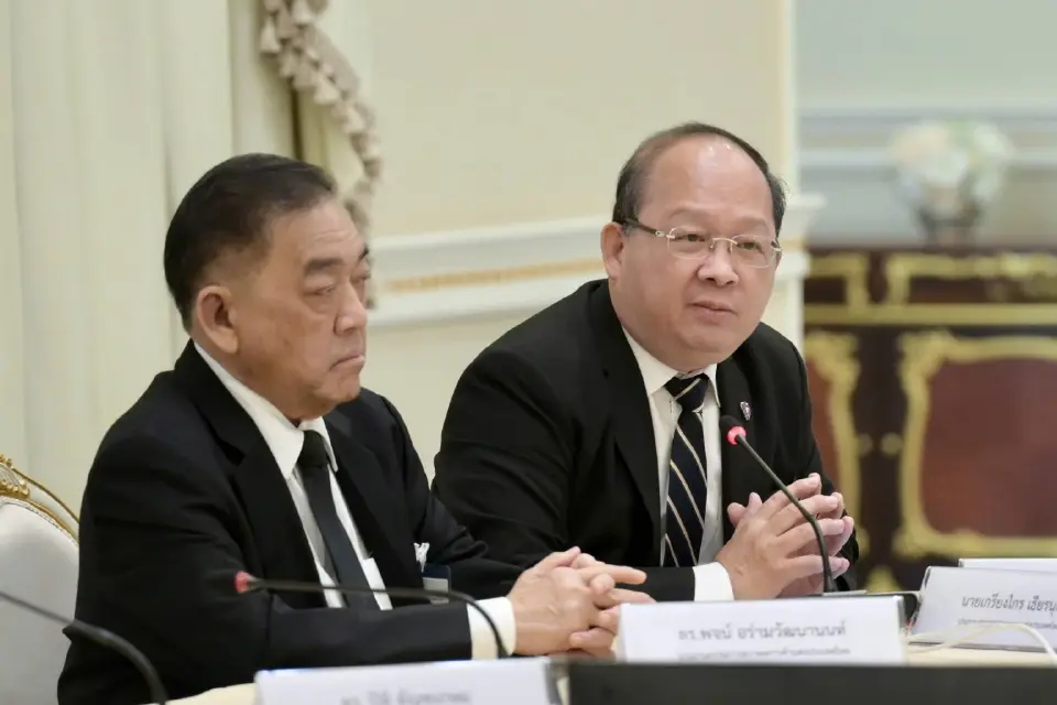 นายเกรียงไกร เธียรนุกุล ประธานสภาอุตสาหกรรมแห่งประเทศไทย (ส.อ.ท.)