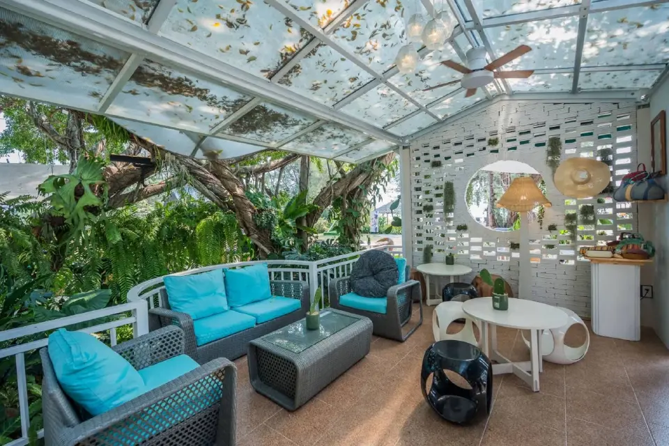 สวนสนลอย คาเฟ่