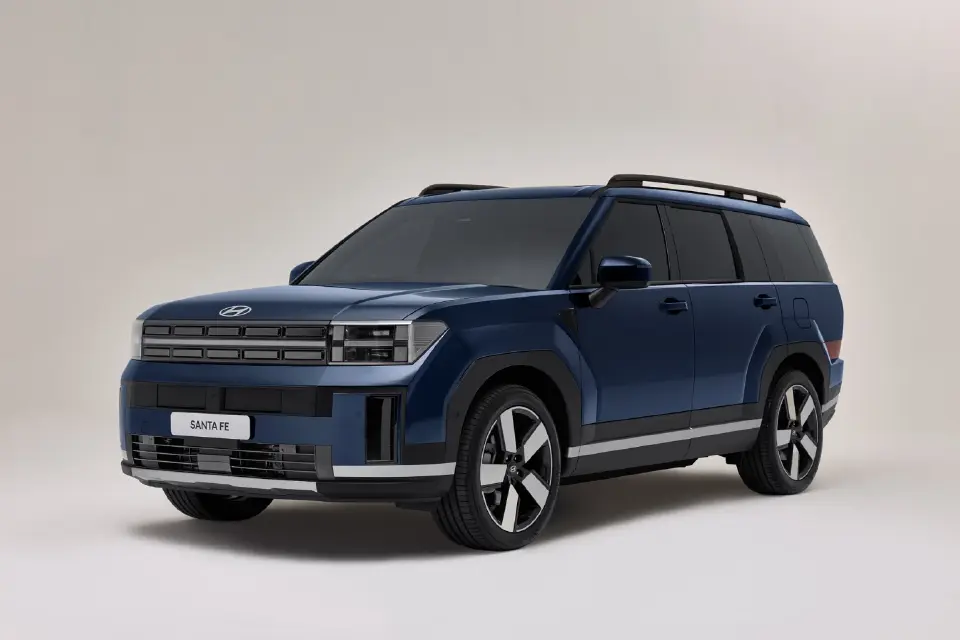 Hyundai all-new SANTA FE Hybrid with HTRAC All Wheel Drive
