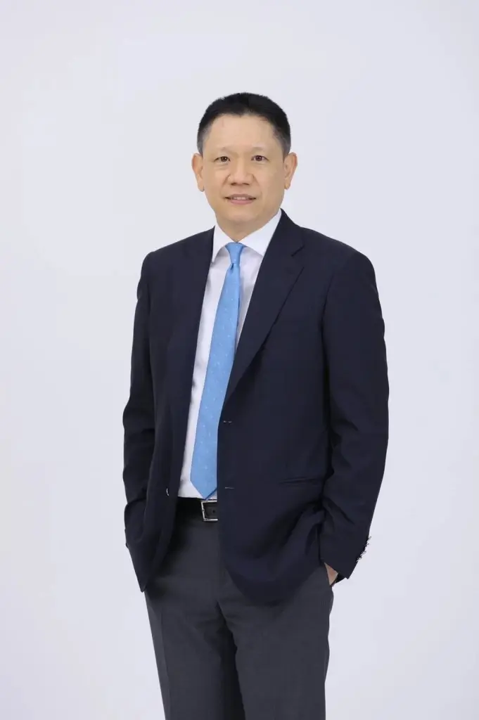 นายลวรณ แสงสนิท ปลัดกระทรวงการคลัง