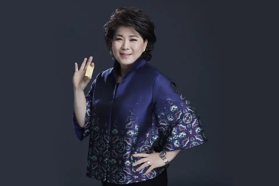 นางพวรรณ์ นววัฒนทรัพย์ ประธานเจ้าหน้าที่บริหาร YLG