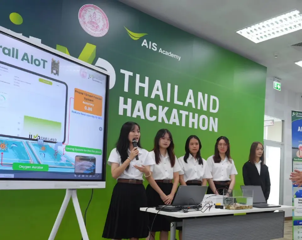 ทีม มจธ. คว้าแชมป์ JUMP Thailand Hackathon 2025 นวัตกรรมช่วยผู้สูงวัย