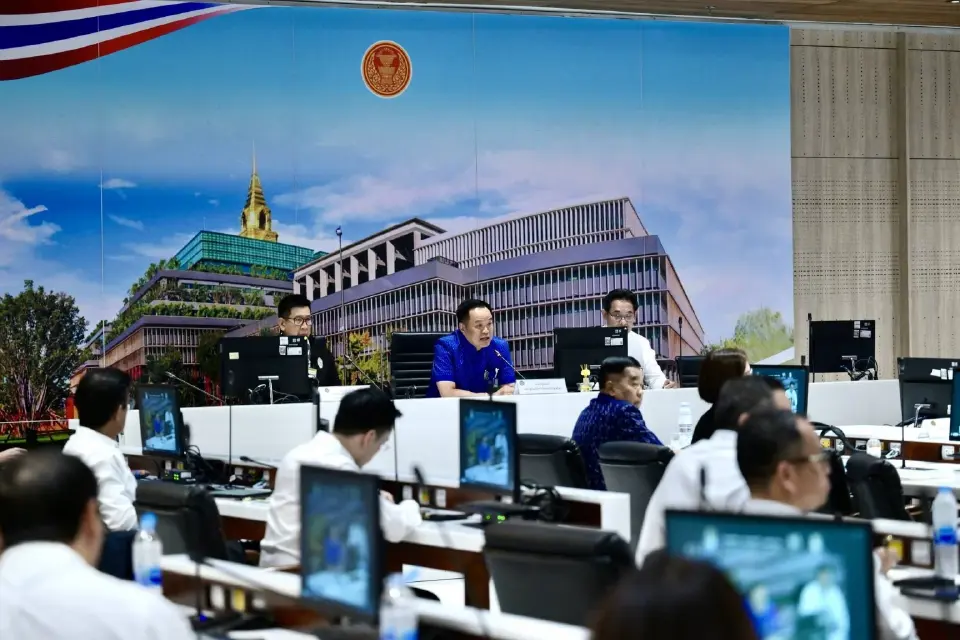 ประชุมศบก. ที่มีอนุทิน ชาญวีรกูล นั่งหัวโต๊ะ