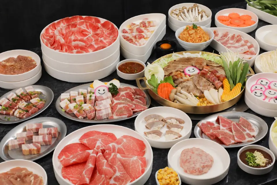 สมรภูมิบุฟเฟต์ 2.1 แสนล้านเดือด Bar-B-Q Plaza เปิดศึกท้าชน ตี๋น้อย-MK-เซ็นทรัล