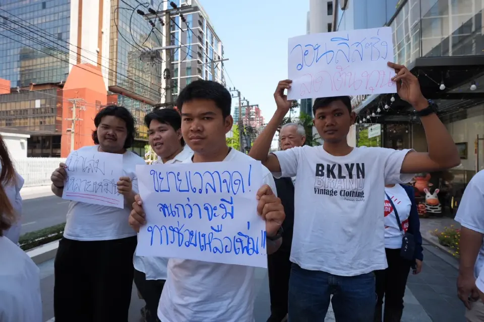 กลุ่มคนขับรถแอปฯ ร้องสมาคมเช่าซื้อ ผ่อนปรนเงื่อนไขจดทะเบียน รย.18