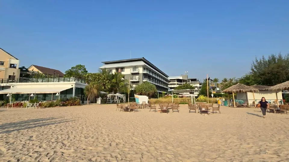 เซ็นทารา ไลฟ์ ชะอำ บีช รีสอร์ท หัวหิน