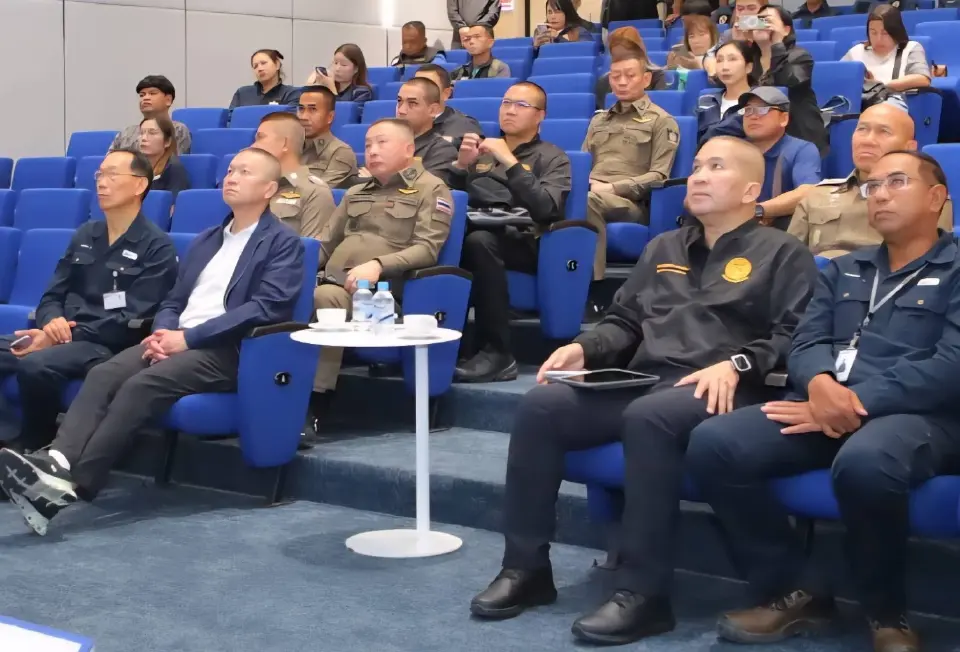 “รมว.ยุติธรรม-รอง ผบ.ตร.”ลุยชลบุรี-ระยอง สกัดลักลอบขนน้ำมัน