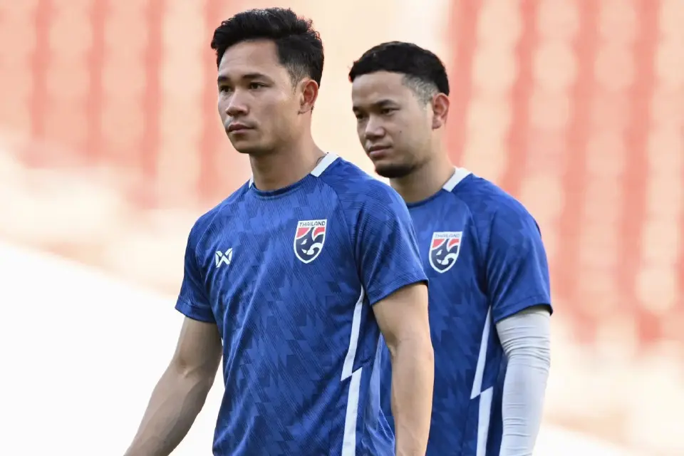 สุภโชค สารชาติ และ ธนวัฒน์ ซึ้งจิตถาวร