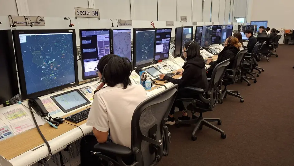 ตะวันออกกลางระอุ วิทยุการบิน จัดจราจรทางอากาศเลี่ยงพื้นที่เสี่ยง ปิดน่านฟ้า