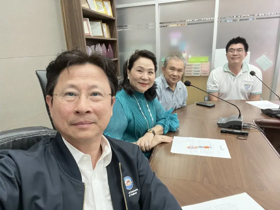 ตลาดทะเลไทยป่วน! น้ำมันพุ่งถล่มประมง เรือจอดยกท่า อาหารทะเลเสี่ยงหายจากแผง