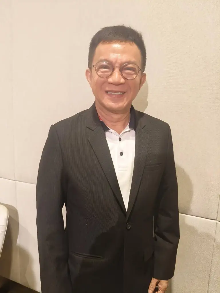 เอกพจน์ ยอดพินิจ นายกสมาคมกุ้งไทย 