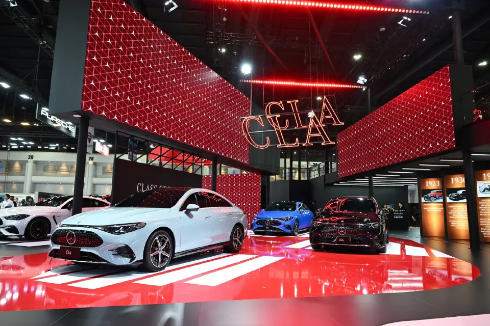  เมอร์เซเดส-เบนซ์ ร่วมเฉลิมฉลอง 140 ปี แห่งนวัตกรรมยานยนต์