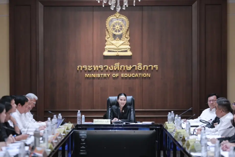 ศธ.ไฟเขียวเพิ่มชุดนักเรียนเด็กเปราะบาง-ปรับหลักสูตรอิสลามศึกษา