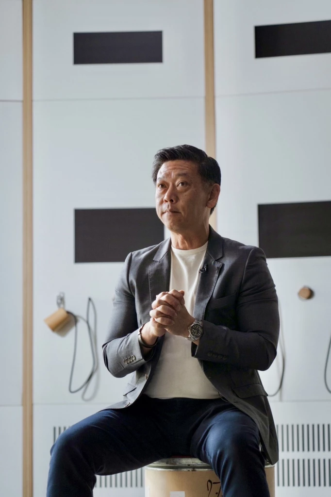 นายสรเทพ โรจน์พจนารัช 