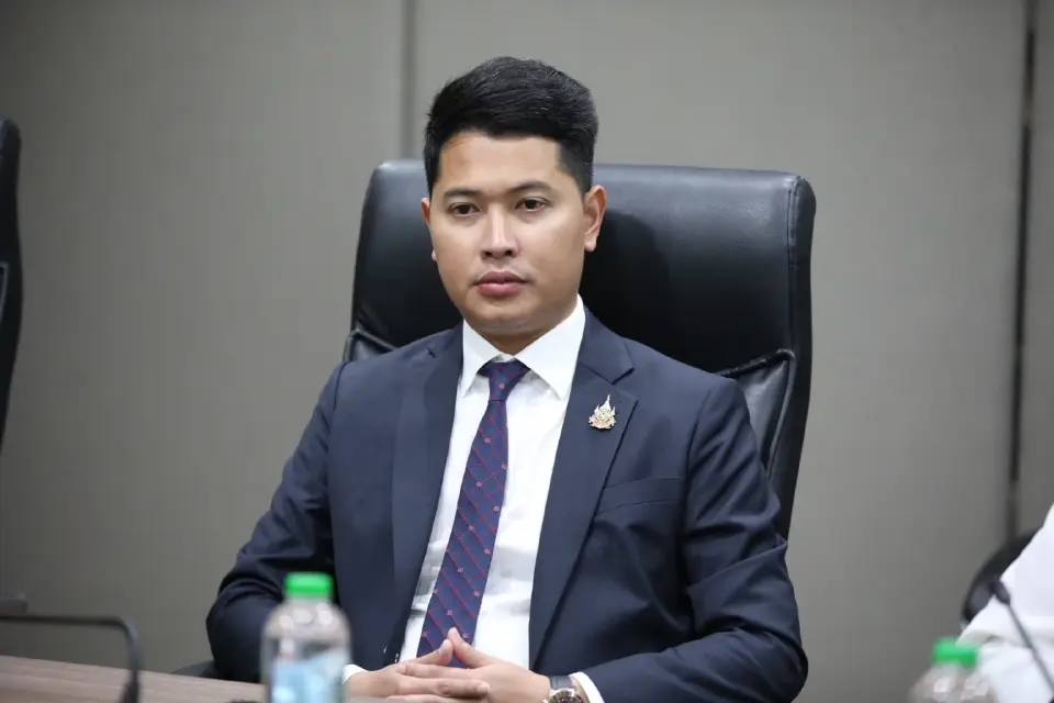 'ศธ.' ถก กทม.จ่อใช้โมเดล Traffy Fondue แจ้งปัญหาโรงเรียนตรงถึงรัฐมนตรี