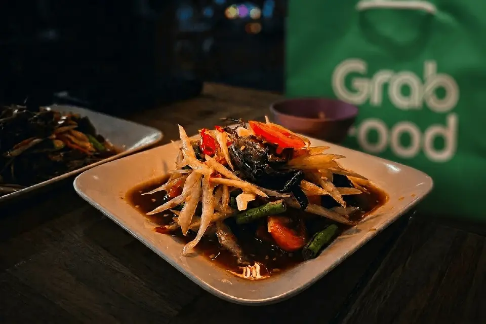 แกร็บ เผยอินไซด์เศรษฐกิจกลางคืน ศุกร์-เสาร์เรียกรถพุ่ง ส้มตำปูปลาร้า แตะ 2 แสนจาน
