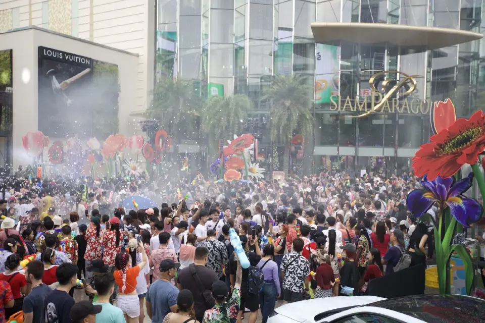 เช็คอิน “สงกรานต์” ทั่วไทย “ไอคอนสยาม-สยามพารากอน” สาดความสนุก-สืบสานประเพณีไทย