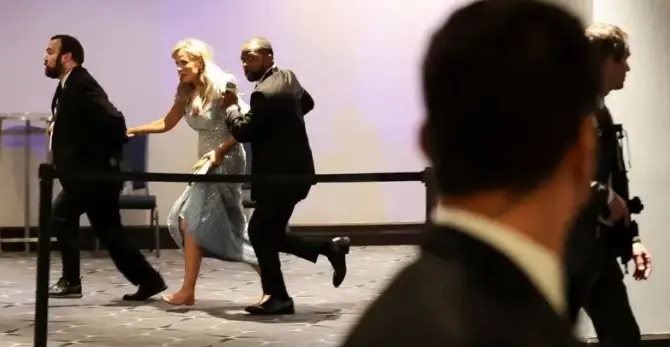 เปิดภาพนาทีชีวิต! ยิงสนั่นงานทำเนียบขาว อพยพ ‘ทรัมป์’ หนีตาย-แขกหมอบวุ่น