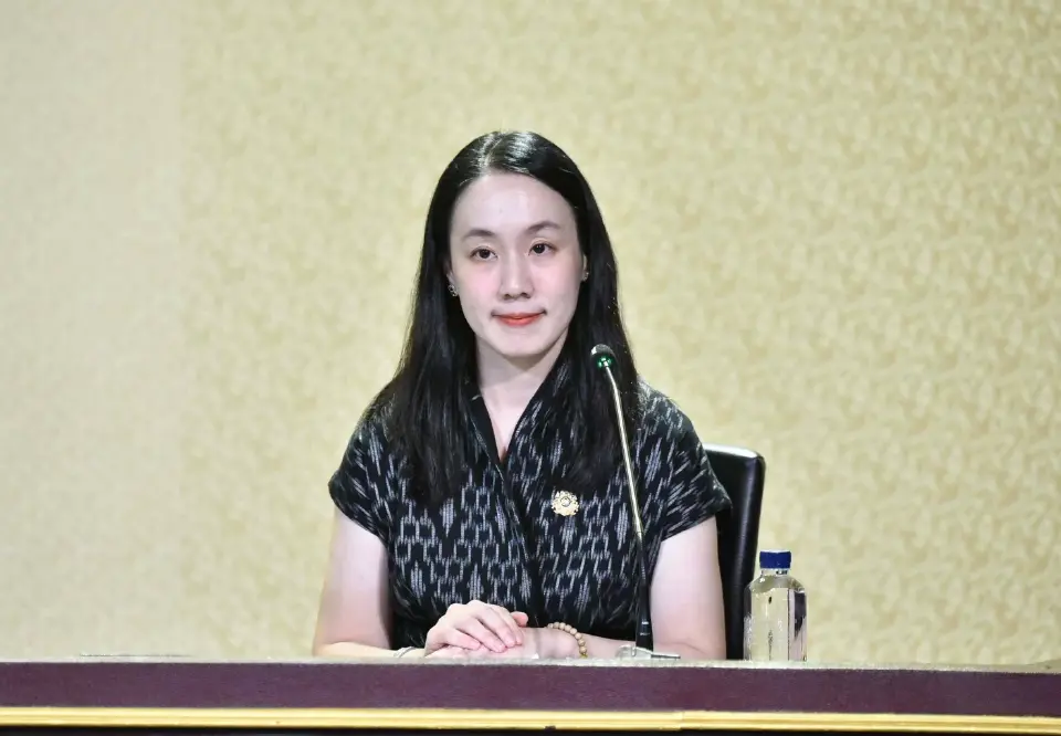 นางสาวลลิดา เพริศวิวัฒนา รองโฆษกประจำสำนักนายกรัฐมนตรี