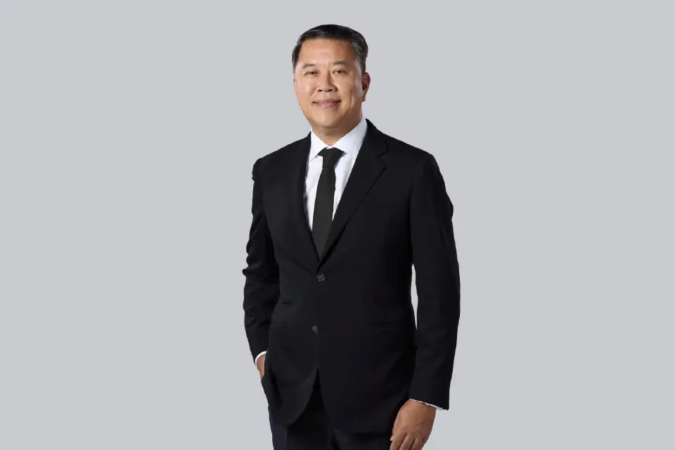 นายอาทิตย์ นันทวิทยา ประธานเจ้าหน้าที่บริหาร บริษัท เอสซีบี เอกซ์ จำกัด (มหาชน)