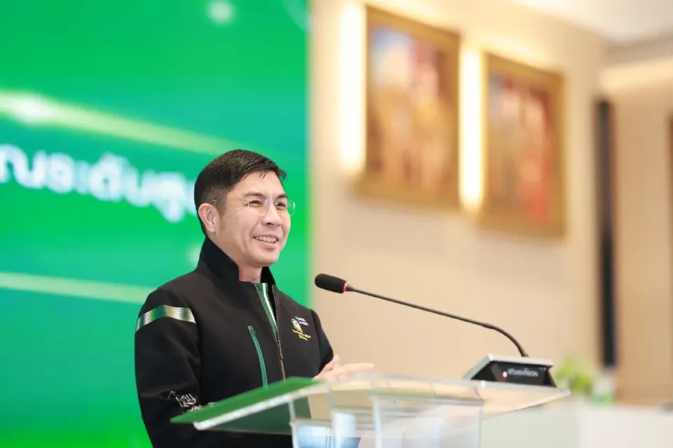 นายฉัตรชัย ศิริไล ผู้จัดการ ธนาคารเพื่อการเกษตรและสหกรณ์การเกษตร(ธ.ก.ส.) 