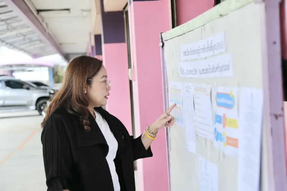ปารมี ไวจงเจริญ คณะทำงานรัฐมนตรีช่วยว่าการกระทรวงศึกษาธิการ