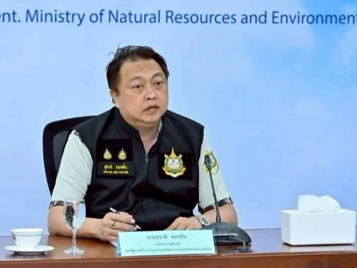 สุชาติ ชมกลิ่น