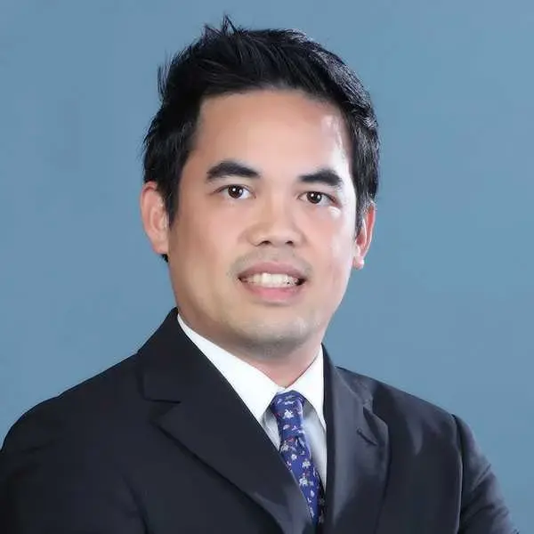 นายพิพัฒน์ เหลืองนฤมิตรชัย