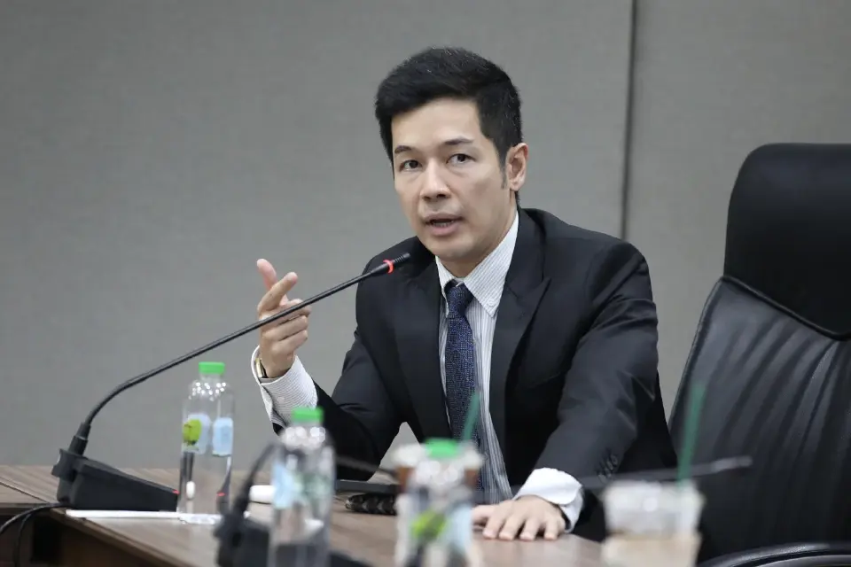 'ศธ.' ถก กทม.จ่อใช้โมเดล Traffy Fondue แจ้งปัญหาโรงเรียนตรงถึงรัฐมนตรี