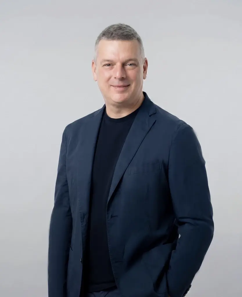 ปิแอร์ลุยจิ ค็อคคินี ประธานเจ้าหน้าที่บริหาร กลุ่มเซ็นทรัลยุโรป 