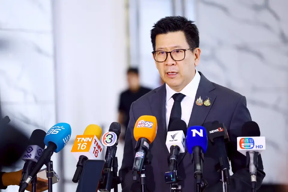 นายเอกนิติ นิติทัณฑ์ประภาศ รองนายกรัฐมนตรีและรัฐมนตรีว่าการกระทรวงการคลัง 