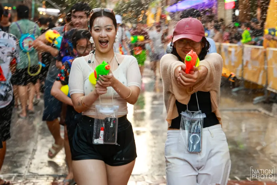 สื่อนอก ยก ‘สงกรานต์ไทย’ เวิลด์อีเว้นท์  คาดนักท่องเที่ยวต่างชาติทะลุครึ่งล้าน