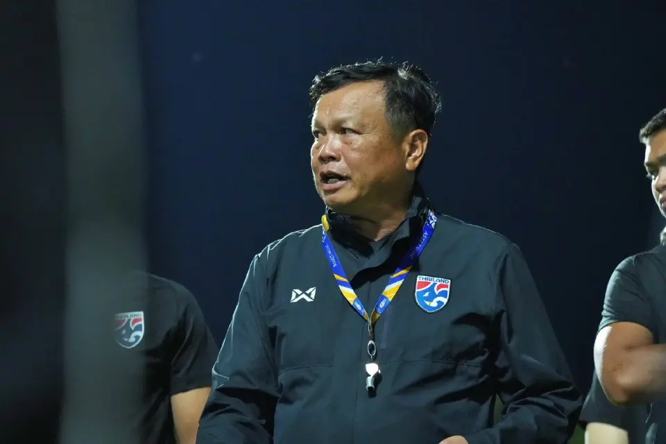 ศิริศักดิ์ ยอดญาติไทย "โค้ชโต่ย"หัวหน้าผู้ฝึกสอน ฟุตบอลชายทีมชาติไทยรุ่นอายุไม่เกิน 17 ปี