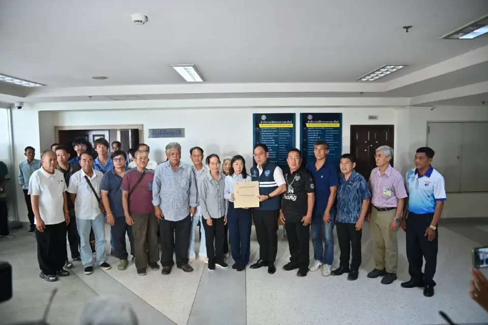 ชาวสวนปาล์ม บุกพาณิชย์ จี้ปลดล็อกส่งออกทำราคาดิ่ง สูญเงินวันละ 120 ล้าน