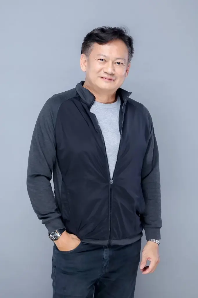 สง่า เรืองวัฒนกุล 