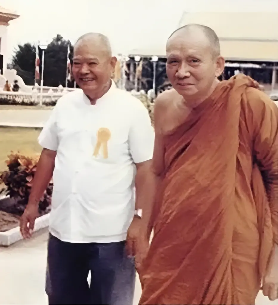 ทีมมังกรท่านปรมาจารย์ต้านฝู