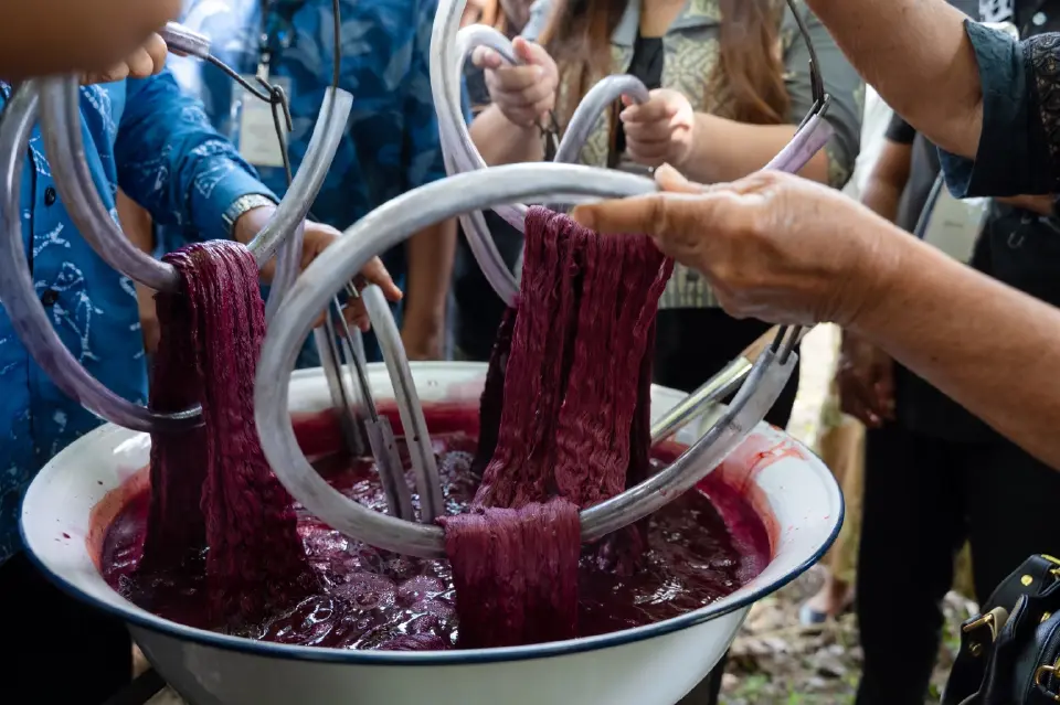 พช. อบรม OTOP 4 ภูมิภาค ดันผ้าไทยสู่นวัตกรรมแฟชั่นยั่งยืน