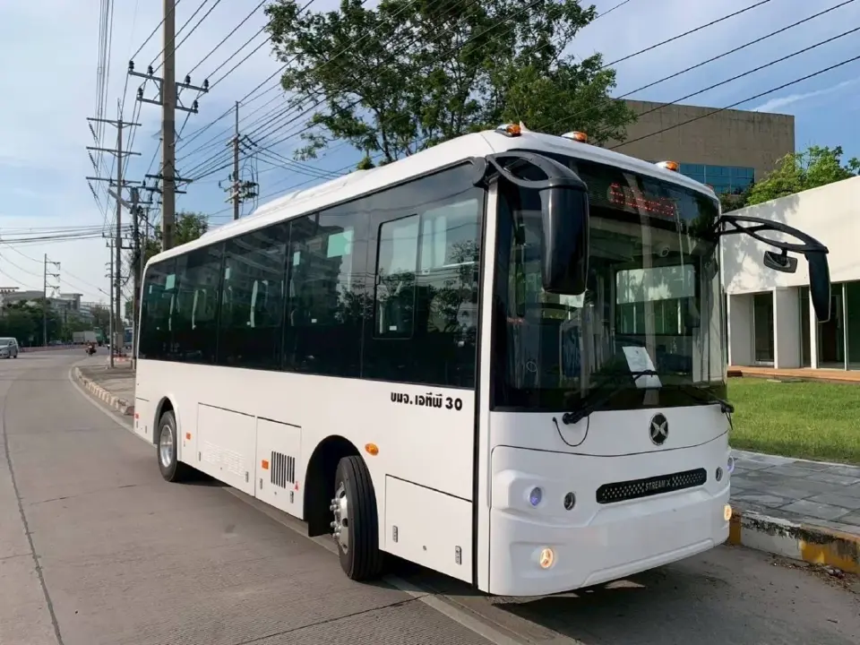 ATP30 พลิกโฉมธุรกิจรถรับส่งพนักงาน สู่ Green Mobility ดัน EV-สถานีชาร์จ-ซ่อมบำรุง