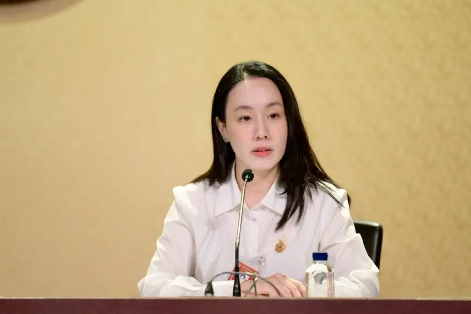 ลลิดา เพริศวิวัฒนา รองโฆษกประจำสำนักนายกรัฐมนตรี 