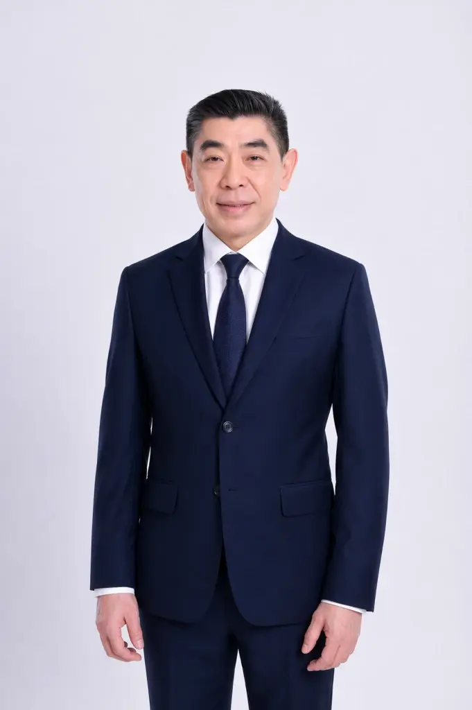 กมลภพ วีระพละ