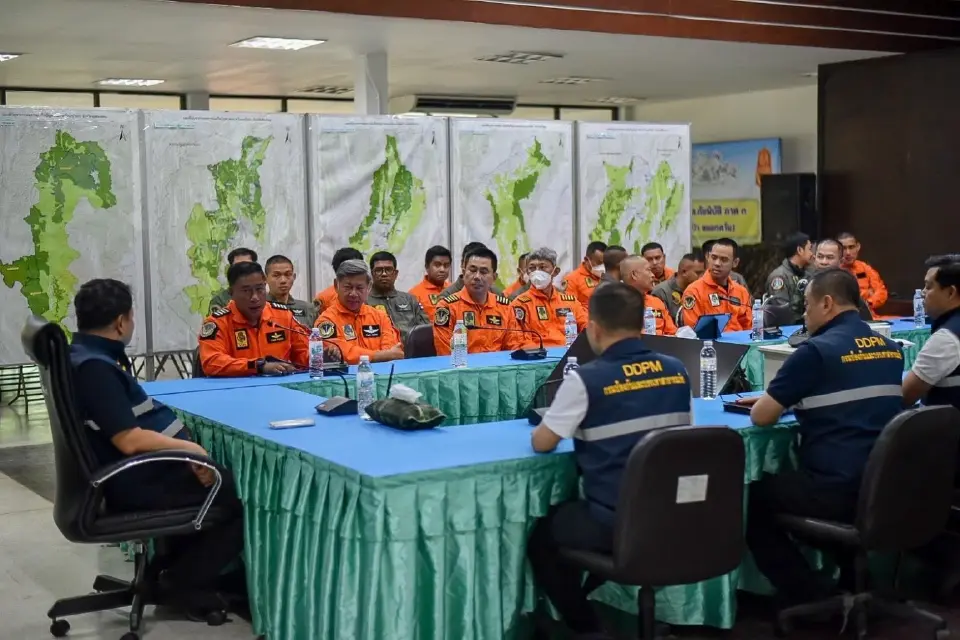 อธิบดี ปภ. สั่งลุยเวหา! บูรณาการฝูงบินดับไฟป่าเหนือ สยบ Hotspot ตัดวงจรฝุ่นพิษ