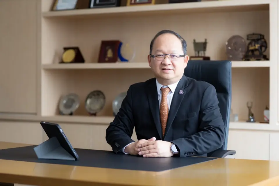 นายเกรียงไกร เธียรนุกุล ประธานสภาอุตสาหกรรมแห่งประเทศไทย (ส.อ.ท.)