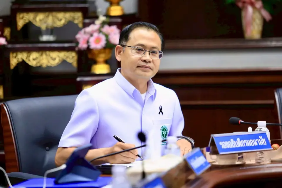 นายแพทย์นเรศฤทธิ์ ขัดธะสีมา รองอธิบดีกรมอนามัย 