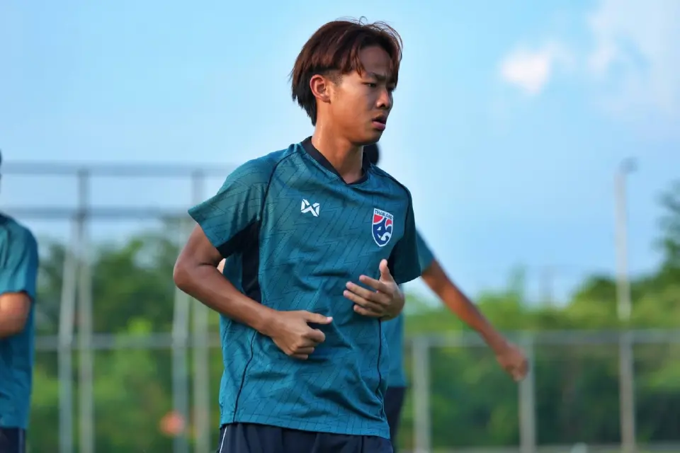 ปิยะพัทธ์ มาลีสายชล ริมเส้นทีมชาติไทย U16 