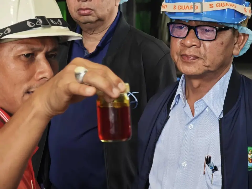 ดีเดย์ งดส่งออกน้ำมันปาล์มวันแรก ราคาไม่สะดุด ยังพุ่ง 9 บาท/กก.