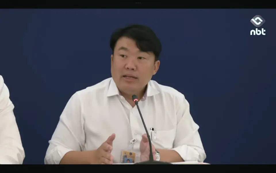 นายสิริพงศ์ อังคสกุลเกียรติ รัฐมนตรีช่วยว่าการกระทรวงคมนาคม