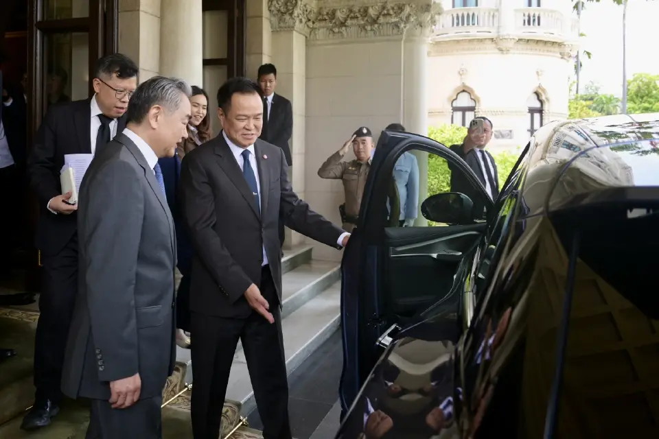 ‘อนุทิน’ เปิดทำเนียบรับ ‘หวัง อี้’ ถกประเด็นใหญ่ความสัมพันธ์ไทย-จีน