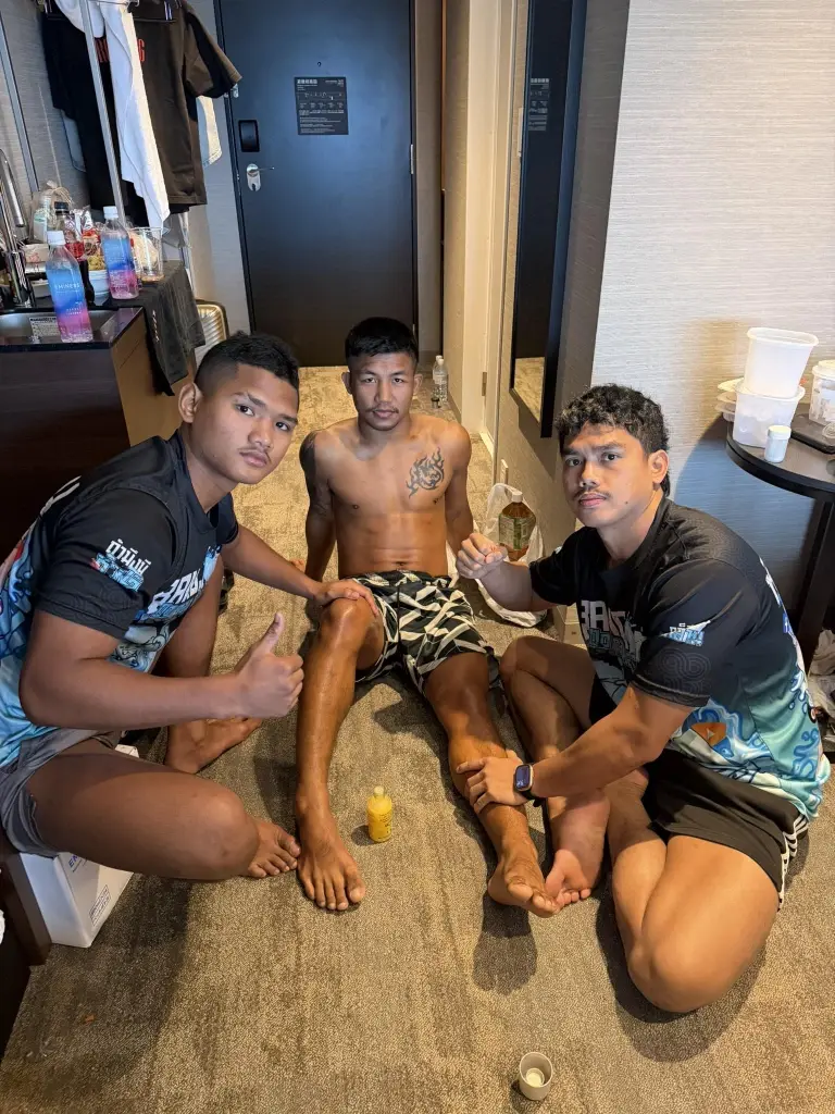 ถ่ายทอดสด 'รถถัง vs ทาเครุ' ดูมวยสดวันนี้ LIVE.ONEFC.COM ยิงสดศึก ONE SAMURAI 1