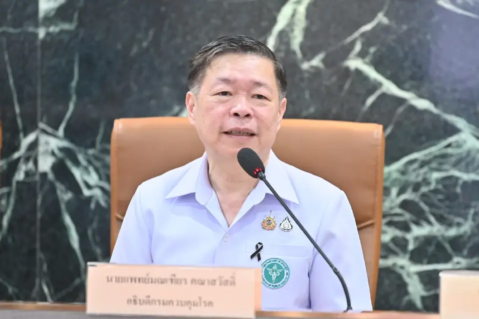 นายแพทย์มณเฑียร คณาสวัสดิ์ อธิบดีกรมควบคุมโรค 