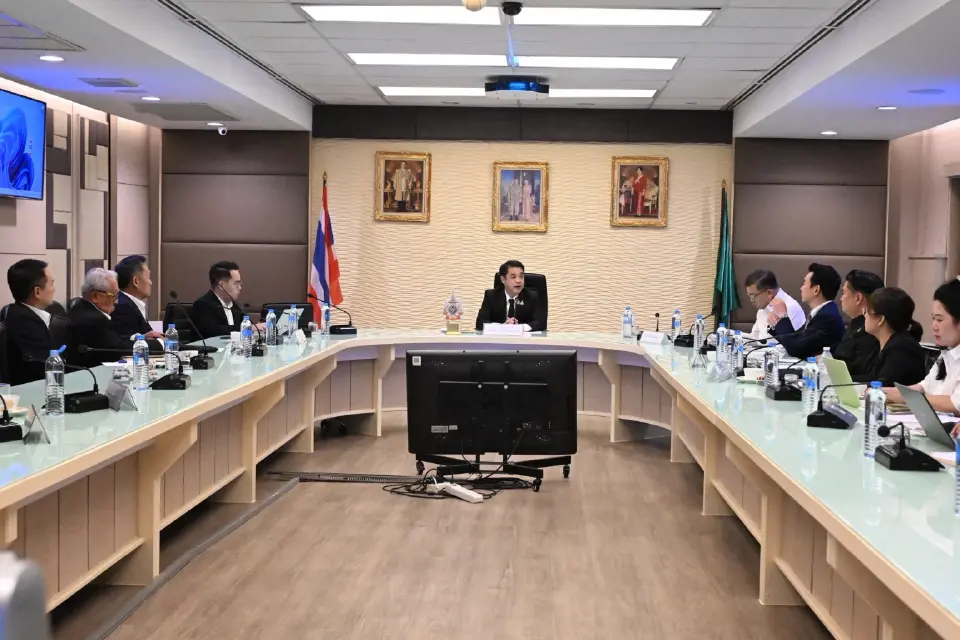 วงการเบรก 'สุริยะ' ดีลซื้อปุ๋ยรัสเซีย ชี้ต้นทุนแพง -มาช้า-ขายยาก ผวาติดดอย